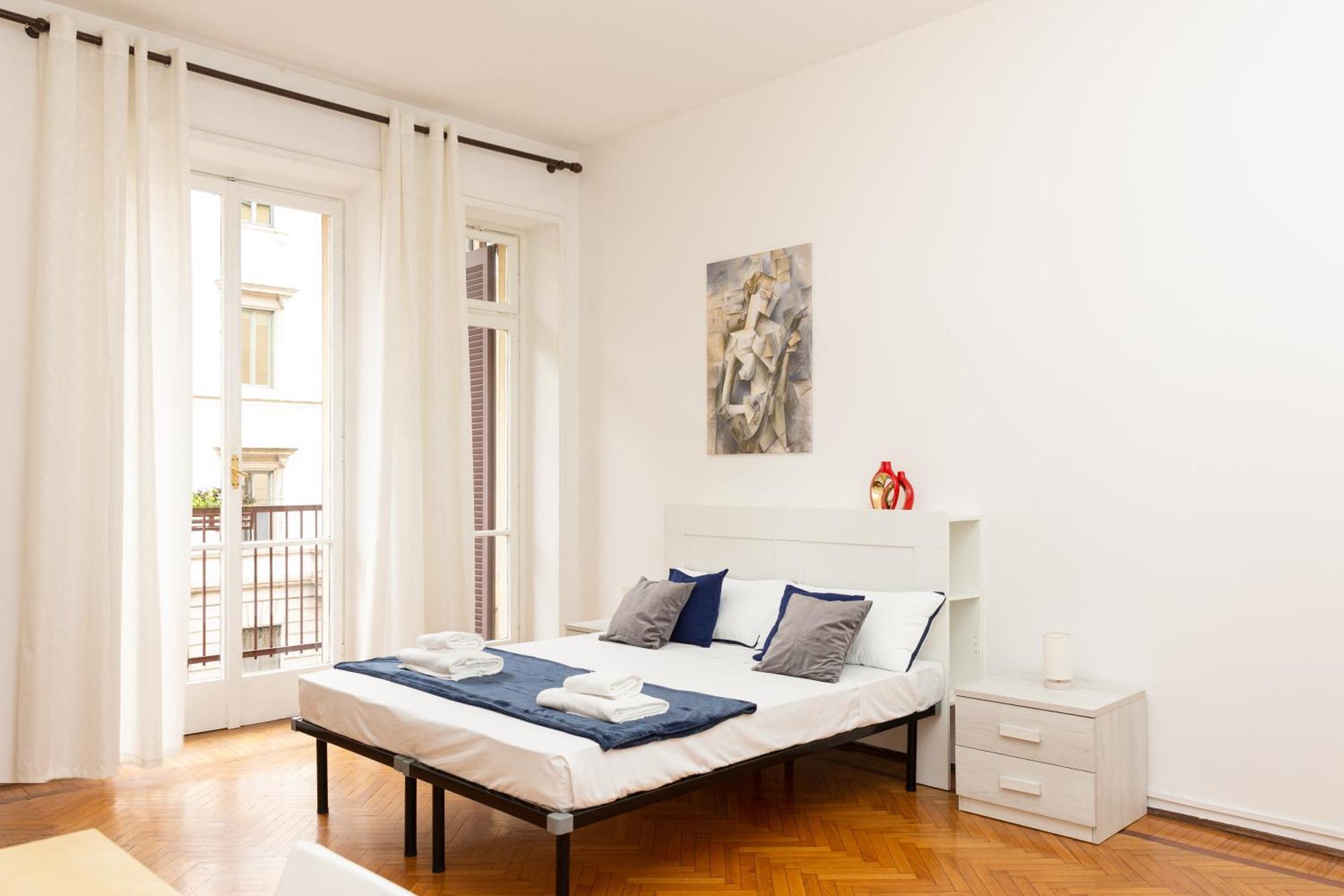 Picasso - Spacious Exclusive Apartment ミラノ エクステリア 写真